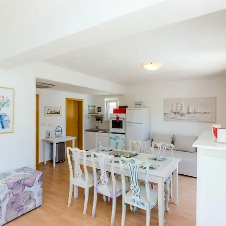 Leona A 2 Apartman Zaton (Dubrovnik-Neretva)