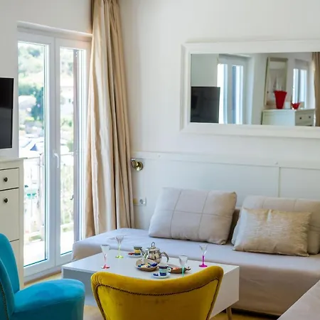 Apartman Leona A 2 *