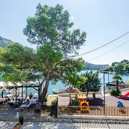 Leona A 2 * Zaton (Dubrovnik-Neretva)