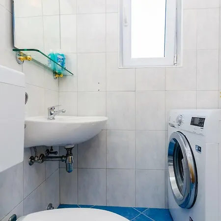 Leona A 2 Apartmán *