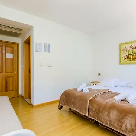 Leona A 2 Apartmán